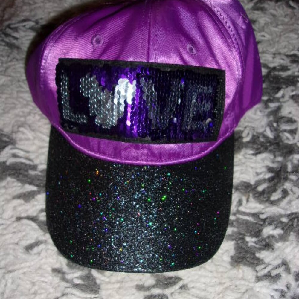 Disney Youth Baseball Cap - Mickey Icon LOVE - Reversible Sequin new